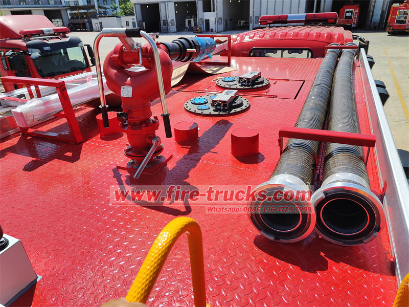ISUZU GIGA foam tender fire truck