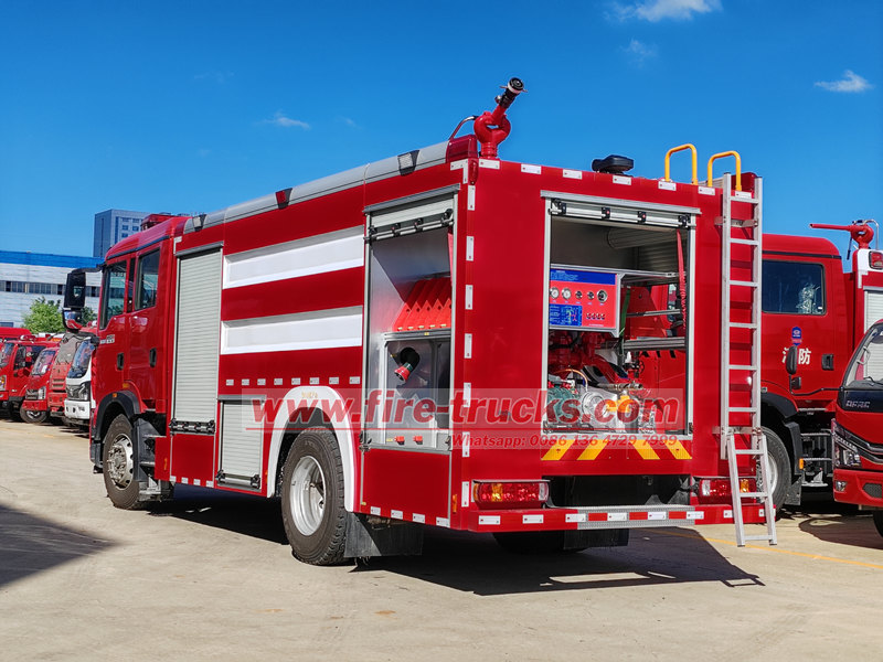 SINOTRUK HOWO 4×2 fire pumper truck