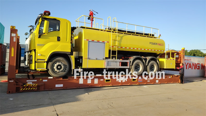 ISUZU GIGA 14cbm water tanker fire fighting truck for 40FR loading