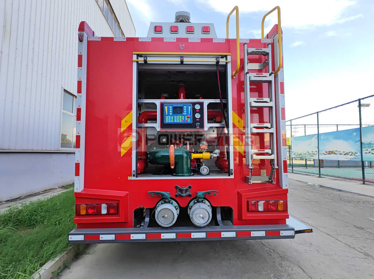 8x4 HOWO industrial heavy foam fire truck 